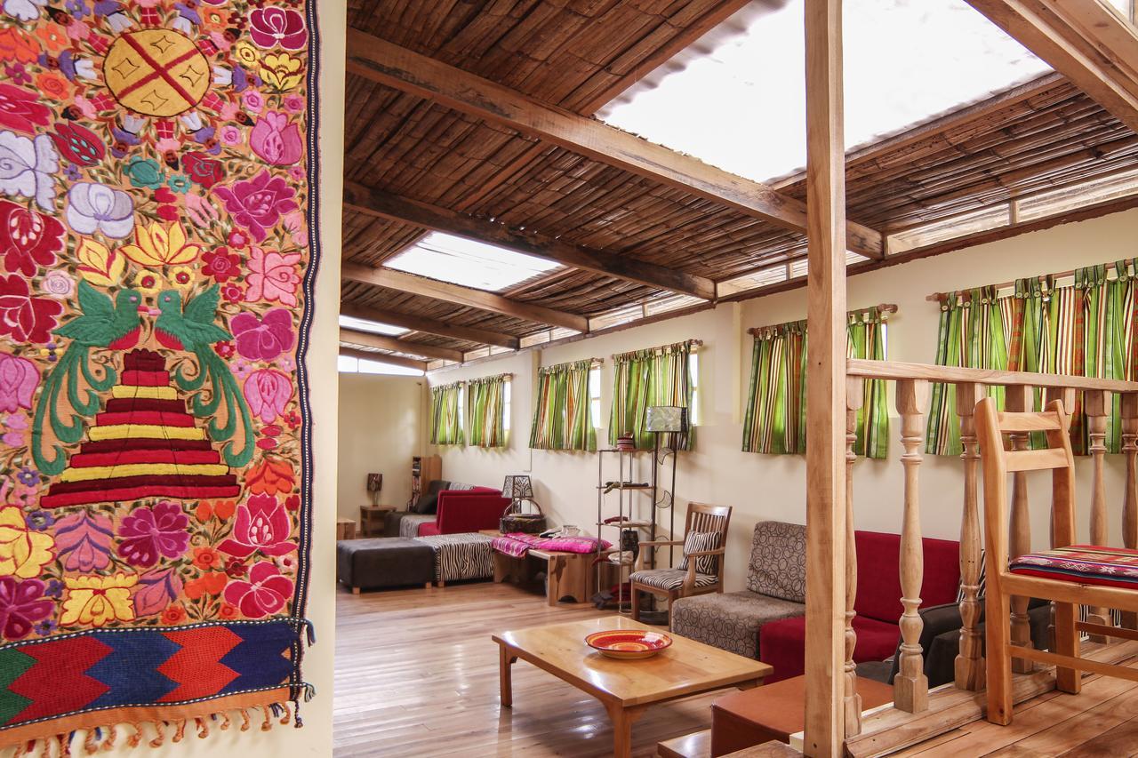 Inti Sisa Art Guesthouse Guamote Buitenkant foto